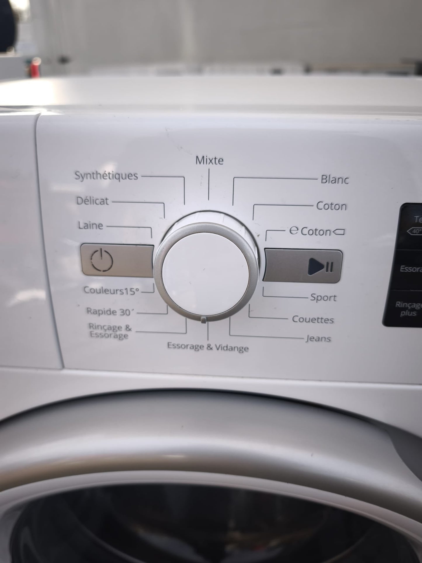 LAVE-LINGE WHIRLPOOL – 9 KG
